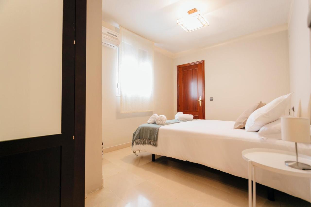 Exclusivo Alojamiento En El Centro Sevilla エクステリア 写真